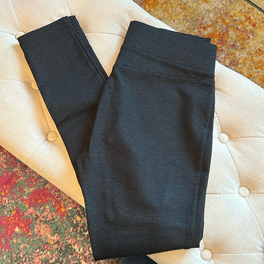 Loft Leggings Size Small Stretchy Waist That Will Hold You In Loft Leggings Size Small Stretchy Waist That Will Hold You In